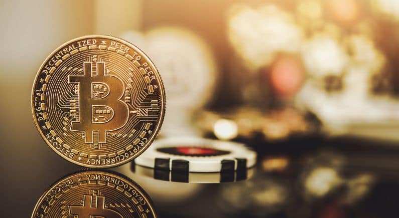 Crypto markets crash $19B after Trump targets Chinese tech