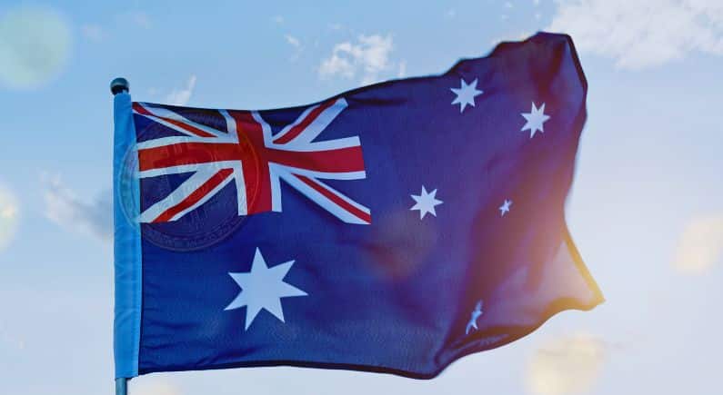 Australia Senate committee backs licensing for crypto firms