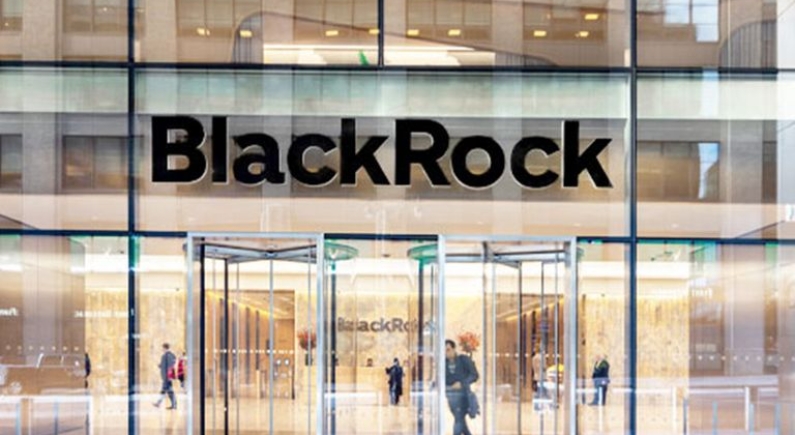 BlackRock lowers IBIT conversion threshold to $1M